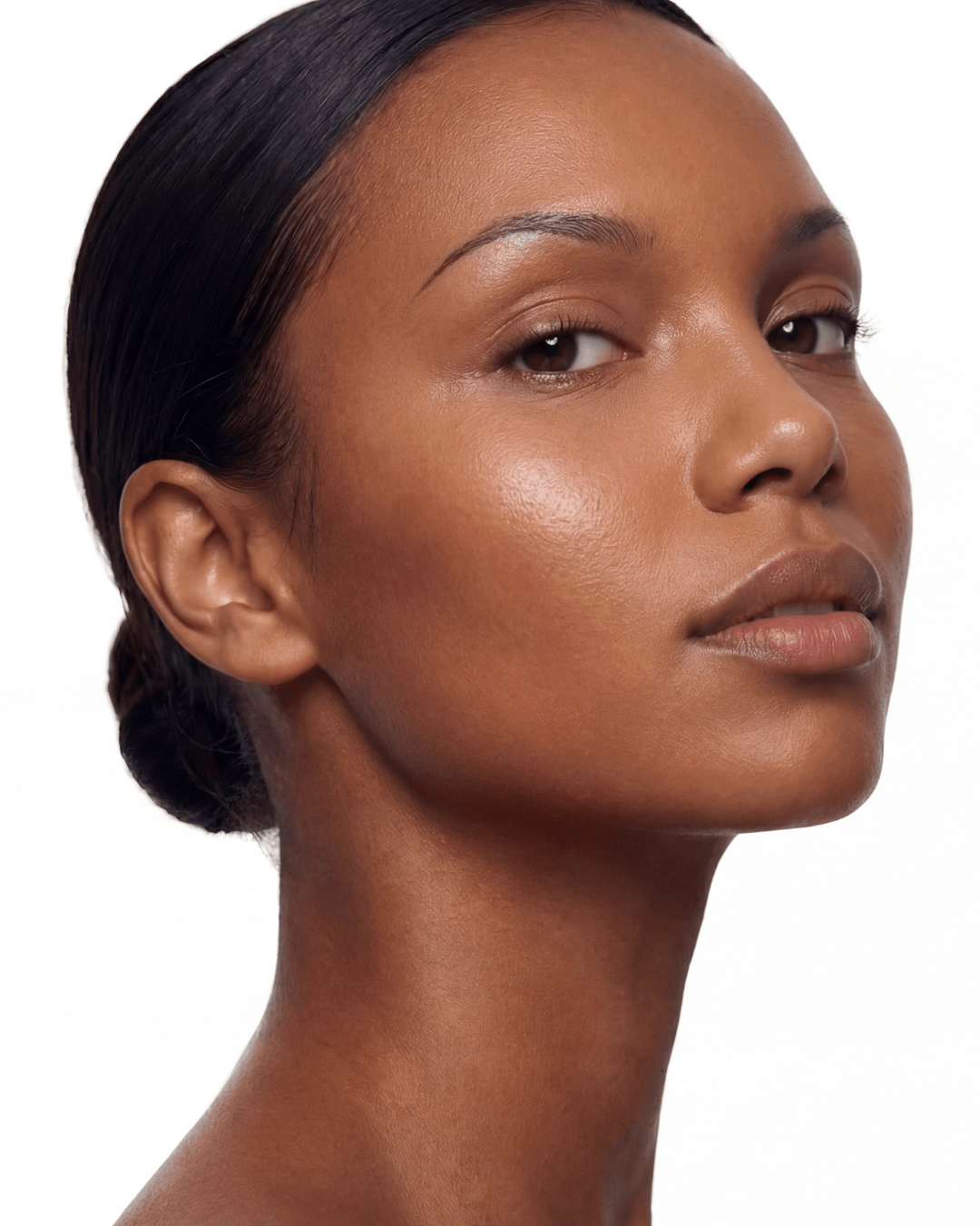 THE BRIGHTENING CONCEALER - SHAPE YOUR BEAUTY COSMETICS